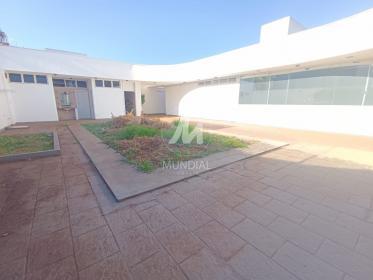 21 - Quintal/corredores