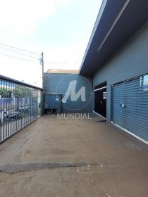 3 - Garagem/estacionamento