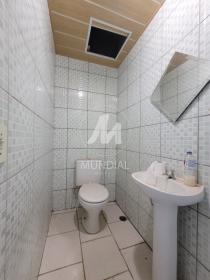 15 - Banheiro/lavabo
