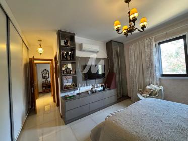 10 - Suite