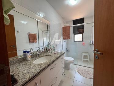 12 - Suite