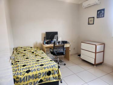 13 - Dormitorio