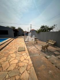 4 - Garagem/estacionamento