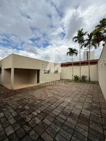 21 - Quintal/corredores