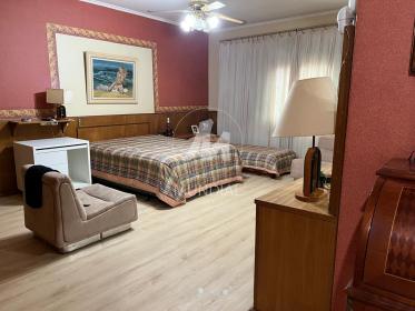 22 - Dormitorio