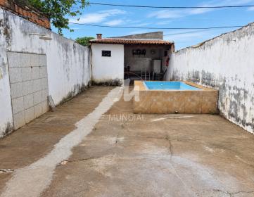4 - Piscina