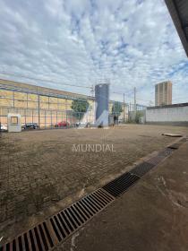 3 - Garagem/estacionamento