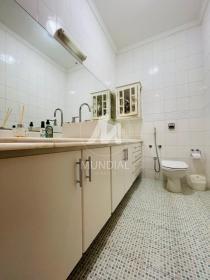 32 - Banheiro/lavabo