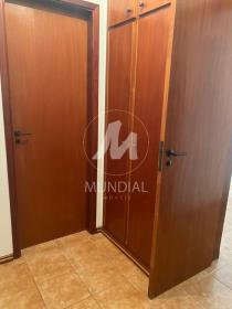 27 - Dormitorio