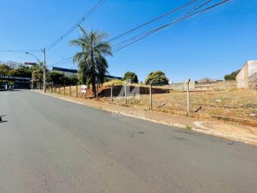 1 - Terreno/Lote