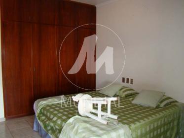 14 - Dormitorio
