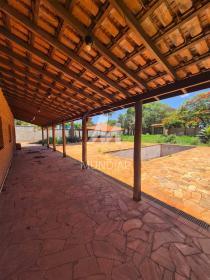 4 - Piscina