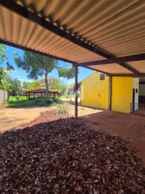 17 - Garagem/estacionamento