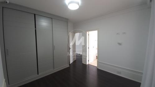 28 - Suite