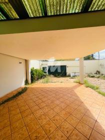 3 - Garagem/estacionamento