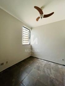28 - Dormitorio