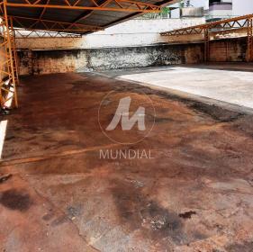 15 - Garagem/estacionamento