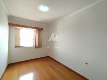 18 - Dormitorio