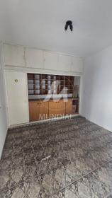 23 - Edicula
