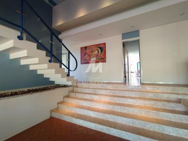 10 - Hall de Entrada