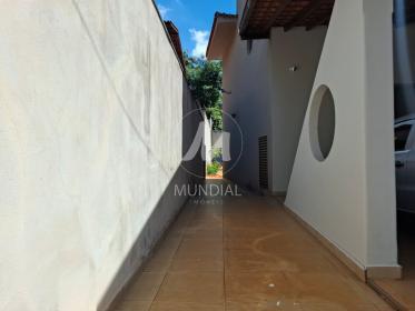 24 - Quintal/corredores