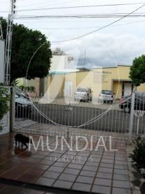 15 - Garagem/estacionamento