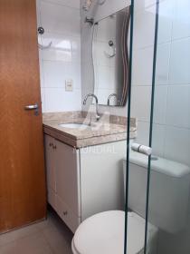 22 - Banheiro/lavabo