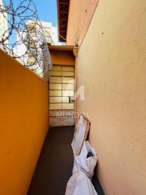 14 - Quintal/corredores