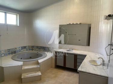 31 - Banheiro/lavabo