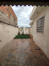 22 - Quintal/corredores