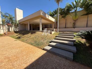 35 - Quintal/corredores