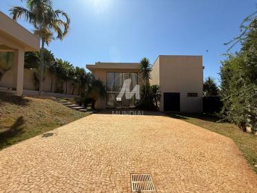 36 - Quintal/corredores