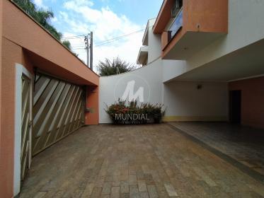 4 - Garagem/estacionamento