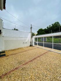 2 - Garagem/estacionamento