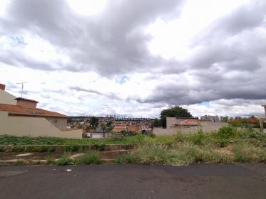 2 - Terreno/Lote