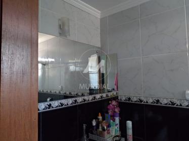 11 - Banheiro/lavabo