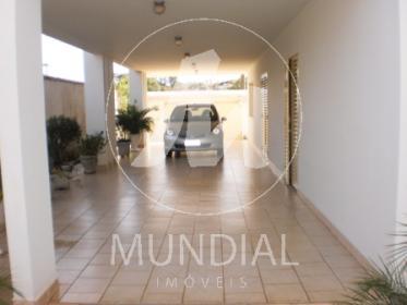 10 - Garagem/estacionamento