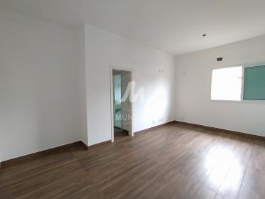 50 - Dormitorio