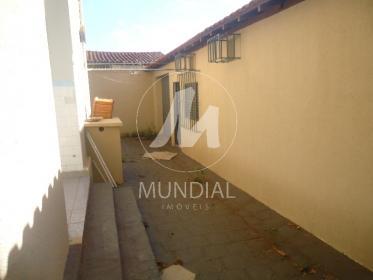 24 - Quintal/corredores