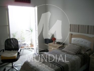 10 - Dormitorio