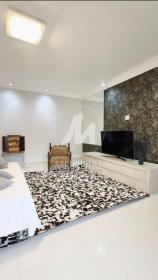 6 - Suite