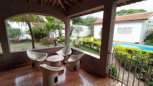 8 - Quintal/corredores