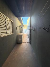 21 - Quintal/corredores