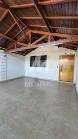 2 - Garagem/estacionamento