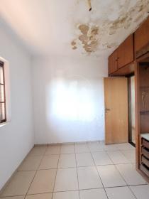 12 - Dormitorio