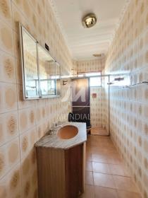 13 - Banheiro/lavabo