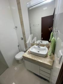 14 - Banheiro/lavabo
