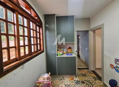 6 - Dormitorio