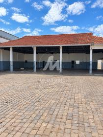 10 - Garagem/estacionamento