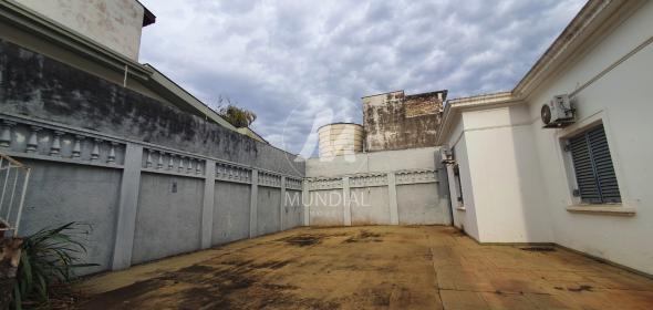 17 - Quintal/corredores